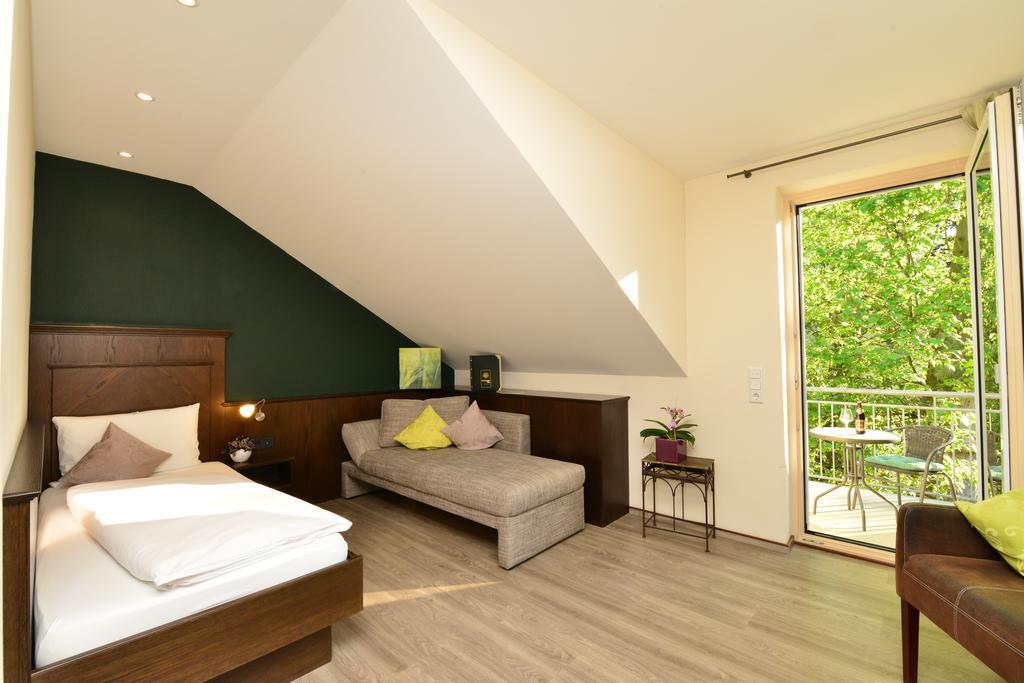 Autenrieder Brauereigasthof Ichenhausen Habitación foto