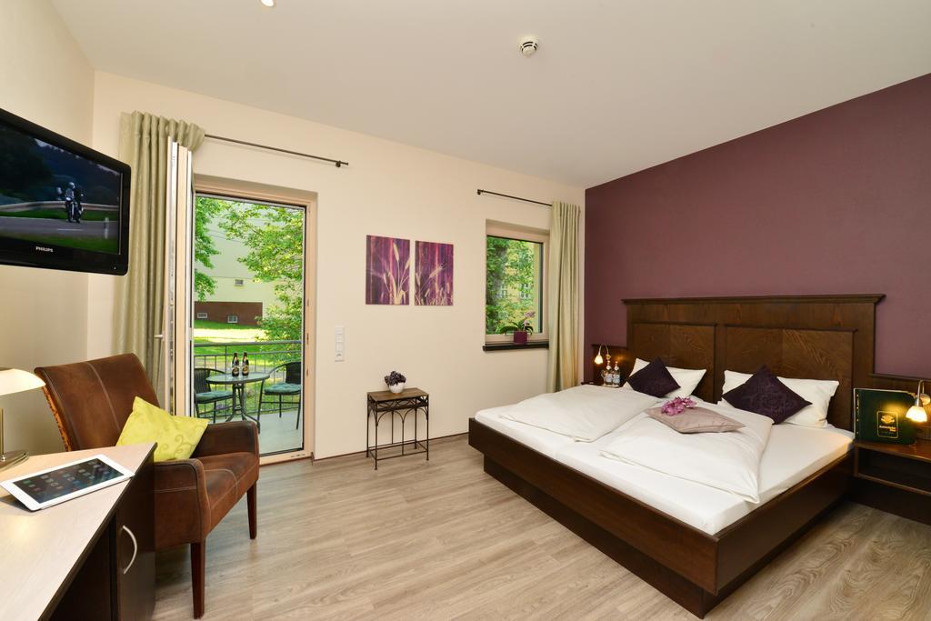 Autenrieder Brauereigasthof Ichenhausen Habitación foto